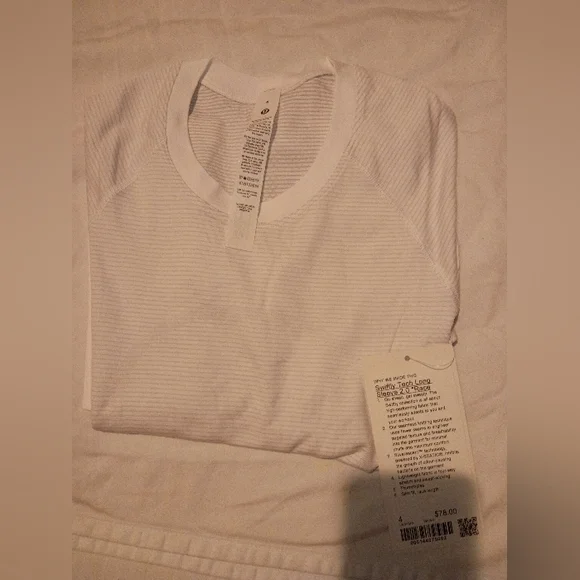 Lululemon Swiftly Tech Long Sleeve 2.0 *Race - Picture 1 of 3